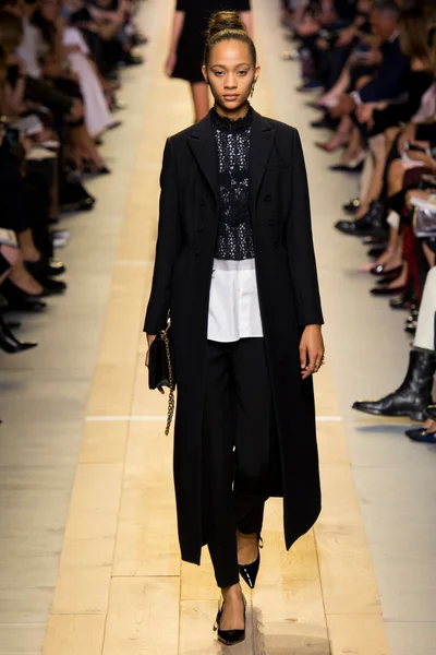 Look 40